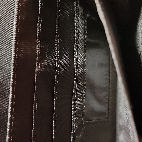 Rowallan of Scotland "SEDONA" Raspberry Nylon Crossbody Convertible Clutch Purse - Picture 6 of 12